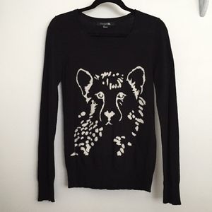 FOREVER 21 BLACK SWEATER WITH CHEETAH